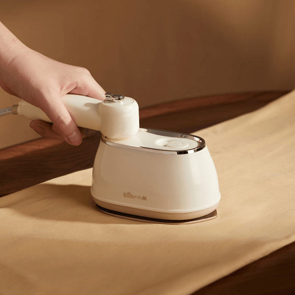 Bàn ủi hơi nước cầm tay Bear IR-4H10M - Hàng Chính Hãng - Bảo Hành 18 tháng